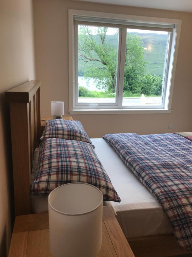 Borrodale, One Bedroom Apartment With Balcony And Loch View. フォート・ウィリアム エクステリア 写真